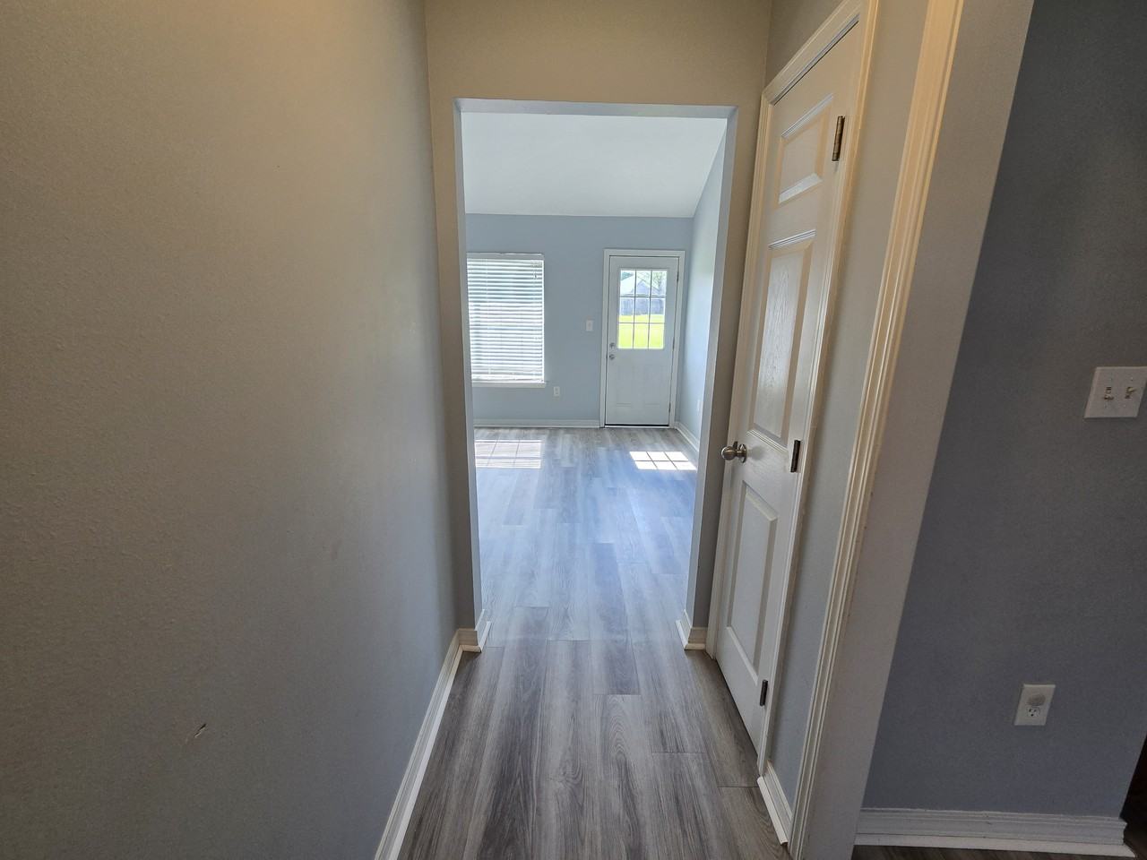 15011 Camp Lane - Photo 3 of 13