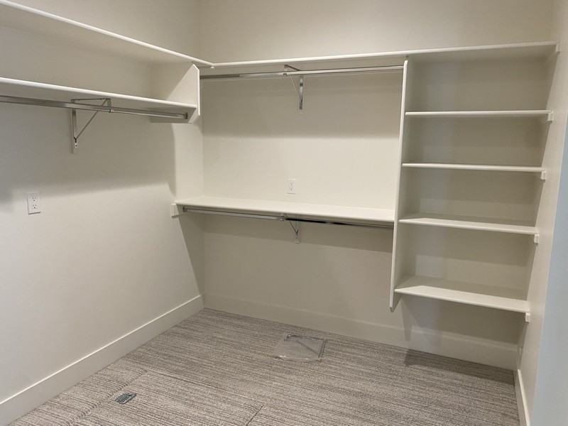 15550 Riverside Rd - Photo 3 of 16