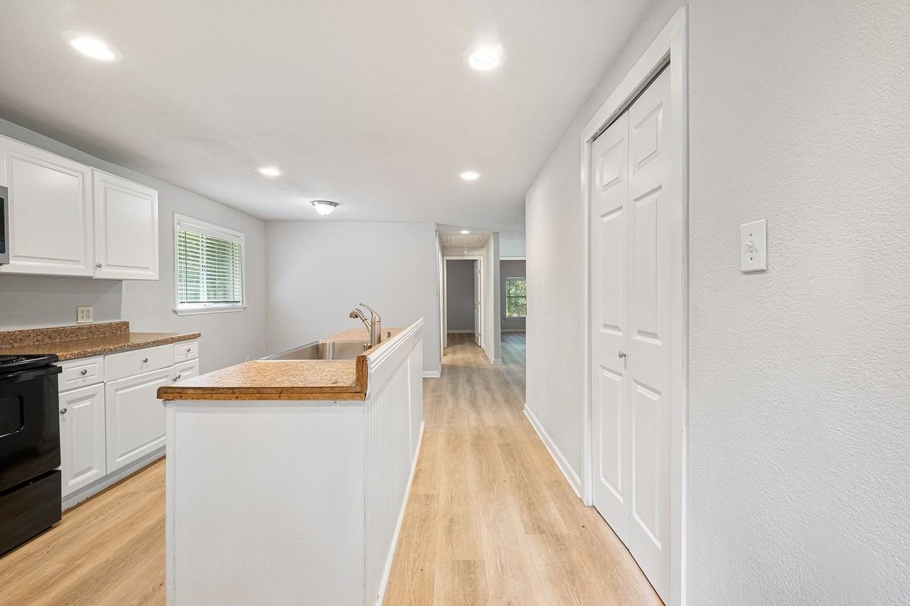 143 Old Piney Trl #B - Photo 2 of 22