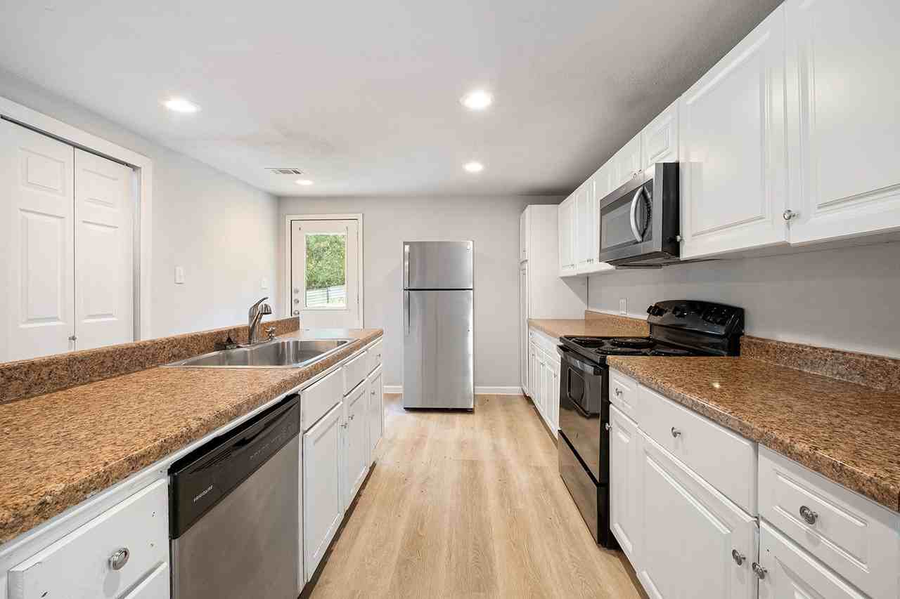 143 Old Piney Trl #B - Photo 4 of 22