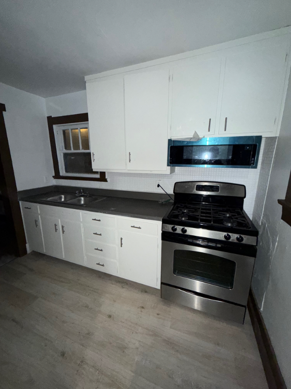 2005 N Charles St - Photo 4 of 17