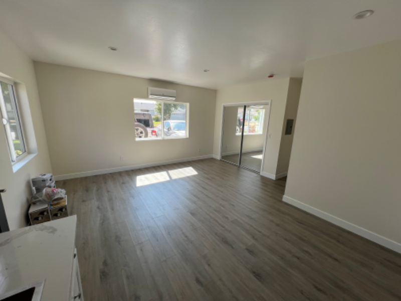 545 N Foxdale Ave #1 - Photo 3 of 5