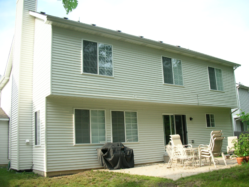 4439 W Lawn Ave - Photo 2 of 16