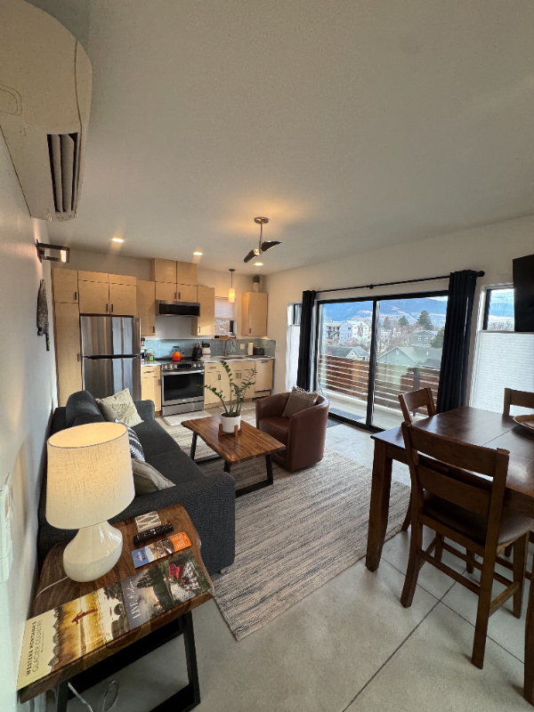 680 S Johnson St #2 - Photo 7 of 20