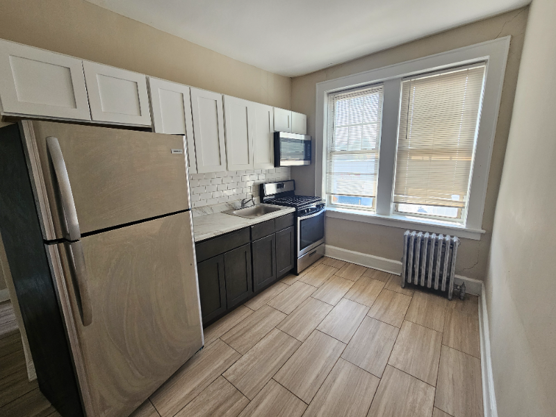 388 Bloomfield Ave #305A - Photo 2 of 4