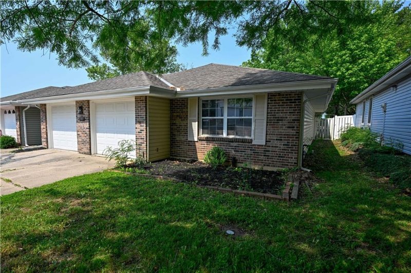 2805 Nw 3rd Ter - Photo 2 of 20