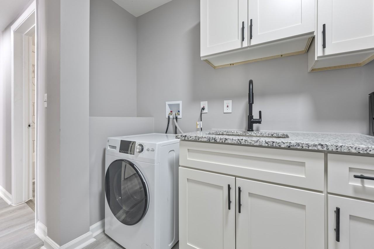 3514 Clifton Ave #21 - Photo 4 of 12