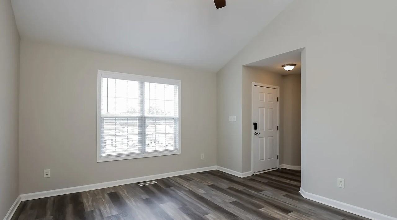 1005 Tellis Dr #NA - Photo 2 of 15