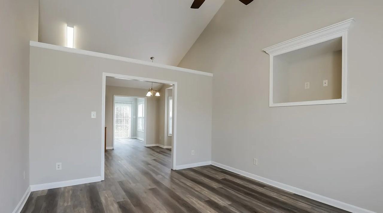 1005 Tellis Dr #NA - Photo 3 of 15