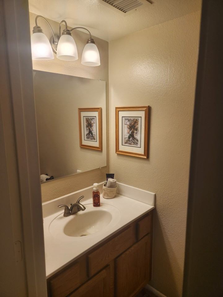 1224 N 84th Pl - Photo 5 of 10