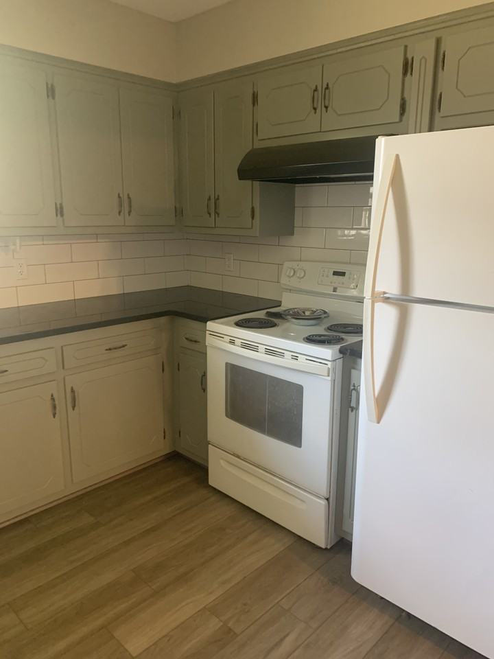 926 25th Street Cir #NA - Photo 3 of 7