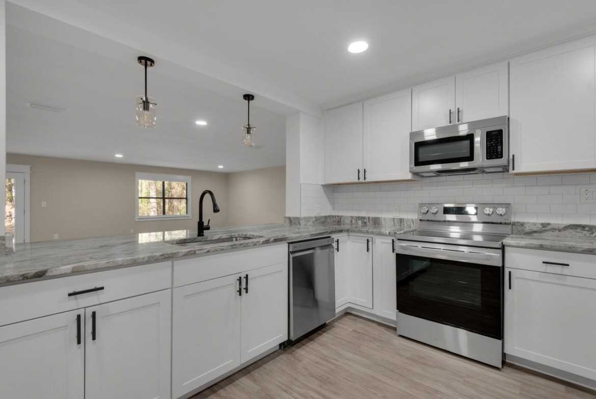 167 Markon Blvd #NA - Photo 3 of 31