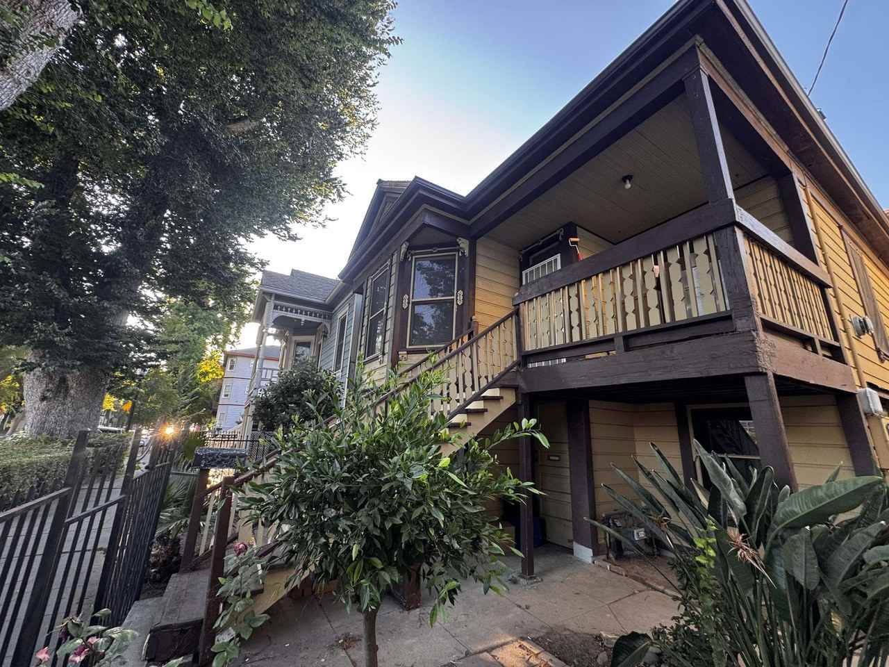 821 F St #NA - Photo 4 of 15