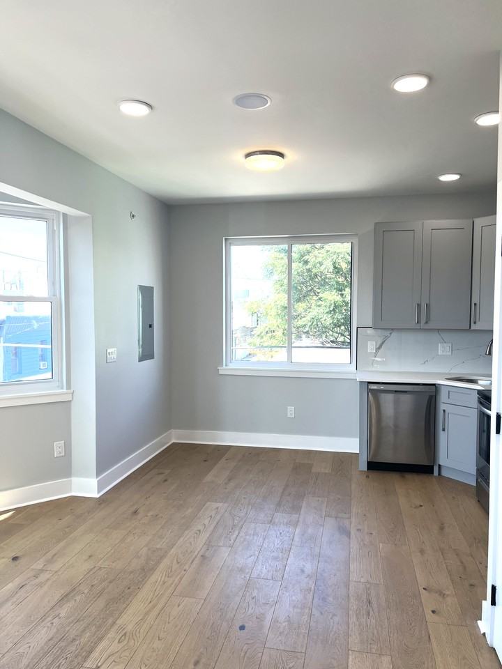 2356 Gerritt St #3 - Photo 2 of 12