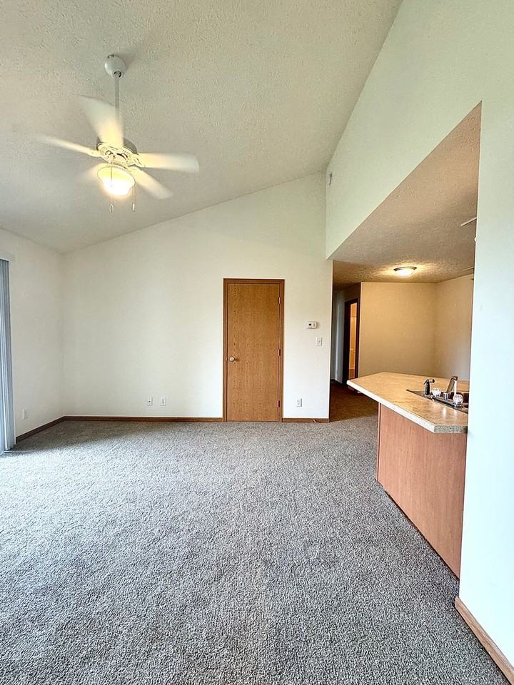 Southern Winds Apartments - Photo 3 of 39