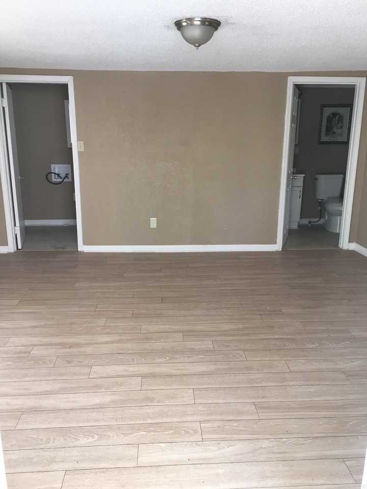 495 Gill Street - Photo 2 of 6