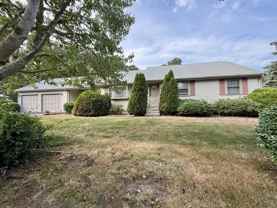 70 Poinsettia Dr - Photo 1 of 1