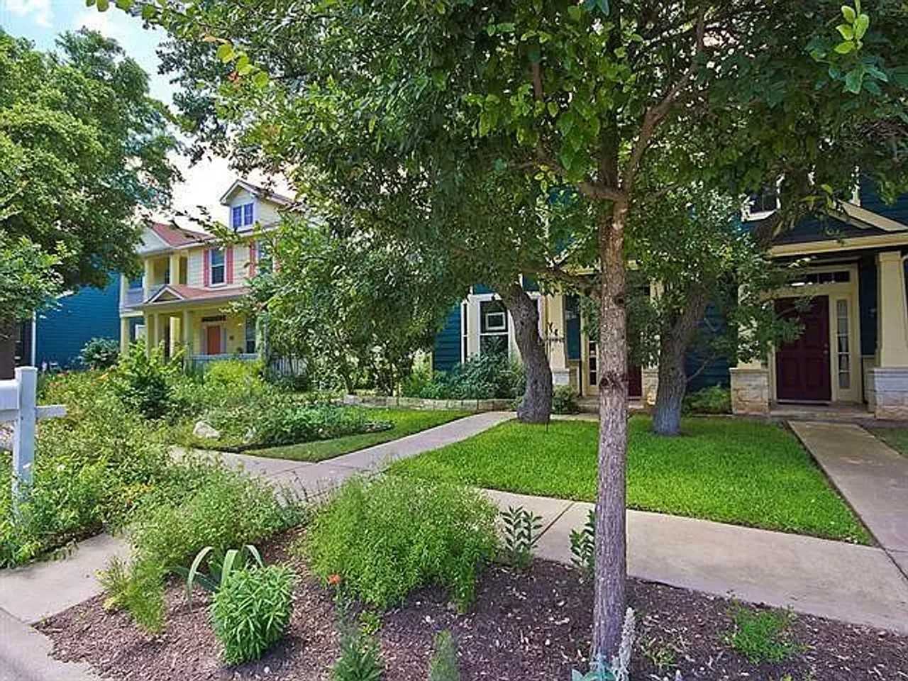 6149 Negley #A - Photo 3 of 21