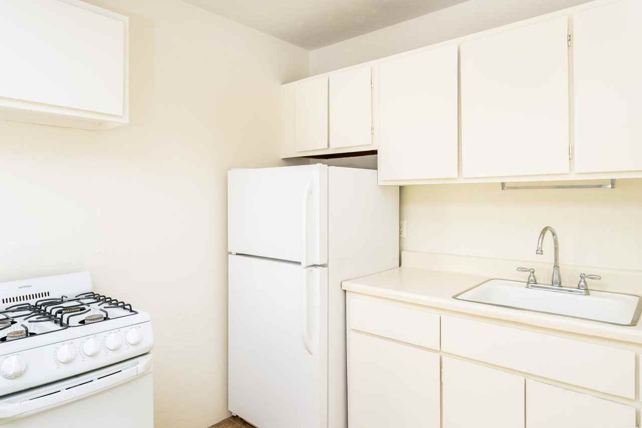 Yale Place - Photo 2 of 10