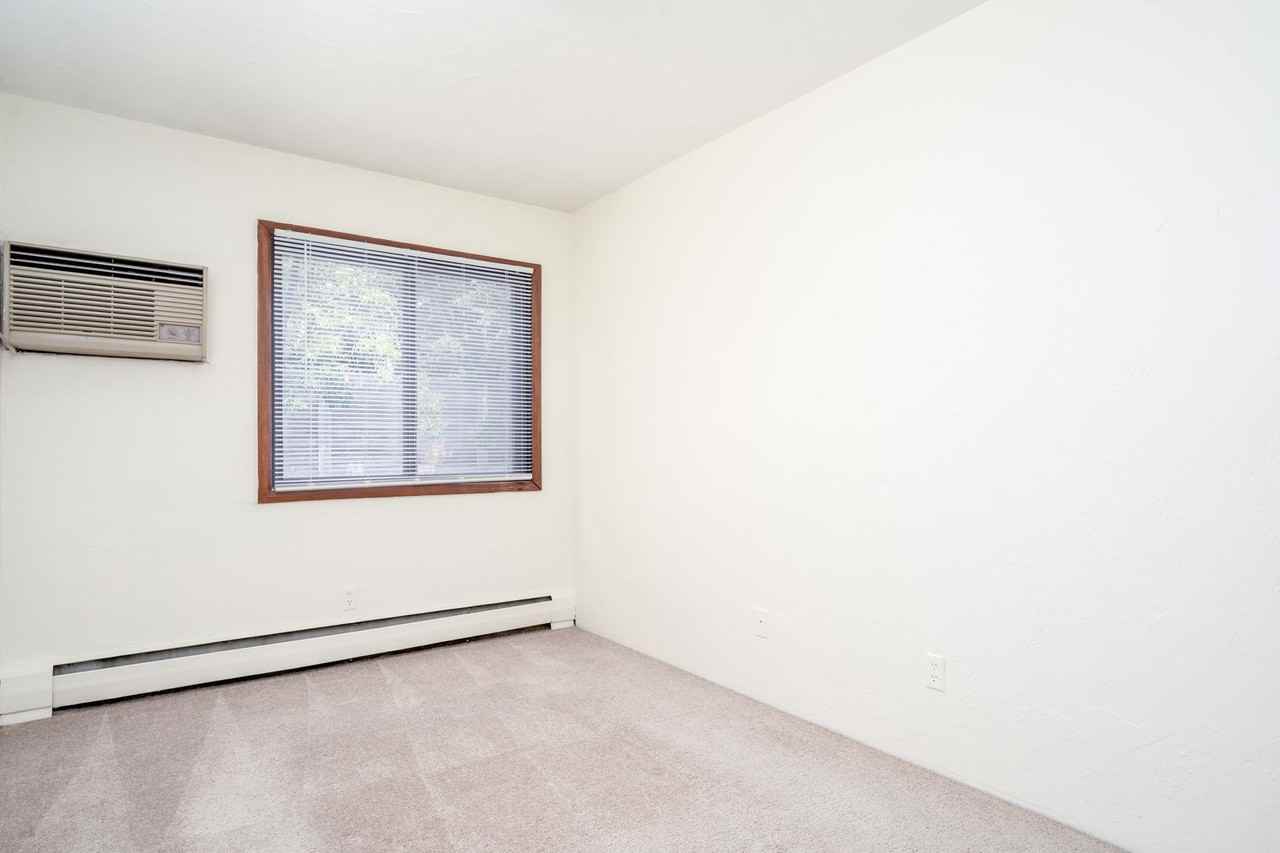 Yale Place - Photo 5 of 10