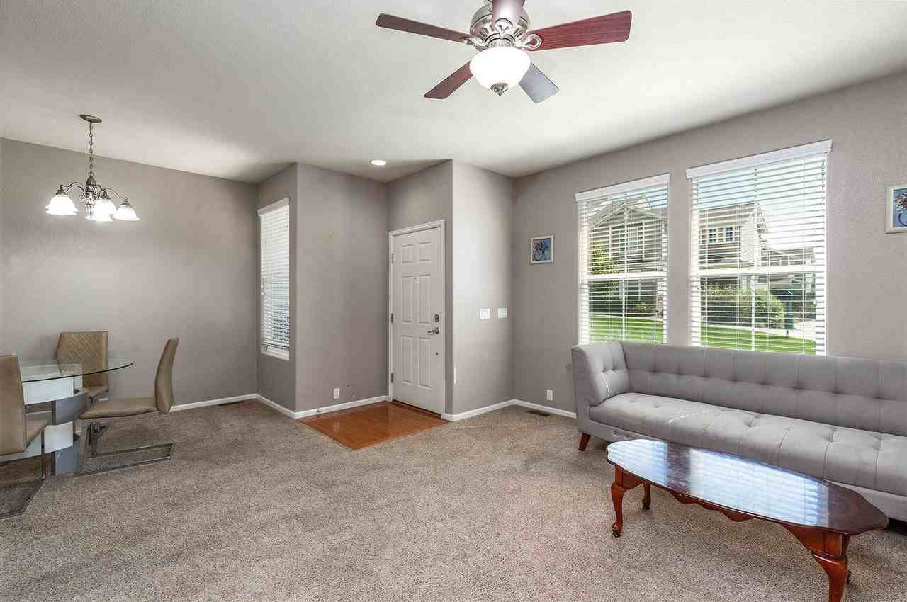 7230 Red Sand Grv - Photo 5 of 24