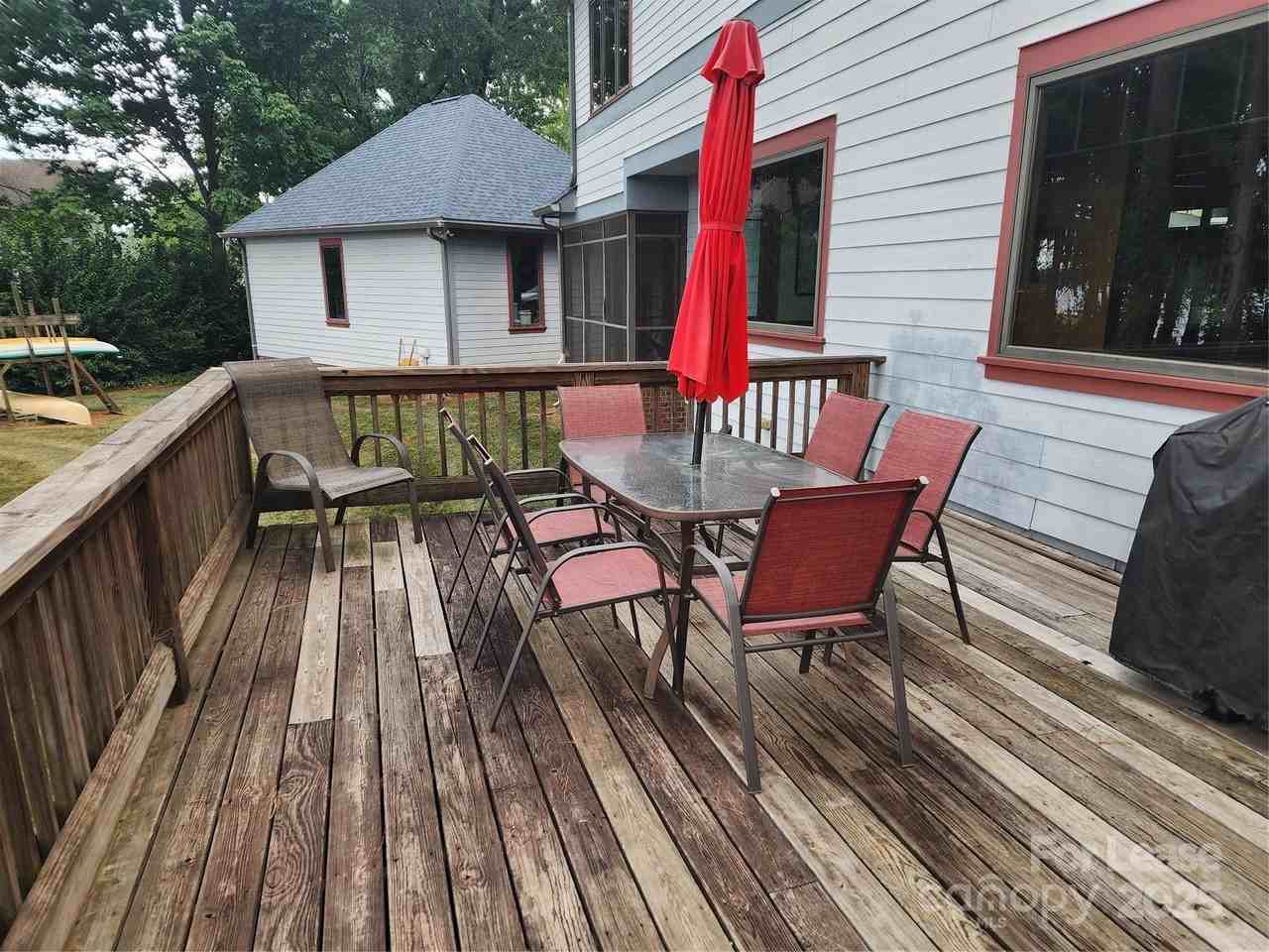 16946 Belle Isle Drive - Photo 2 of 48