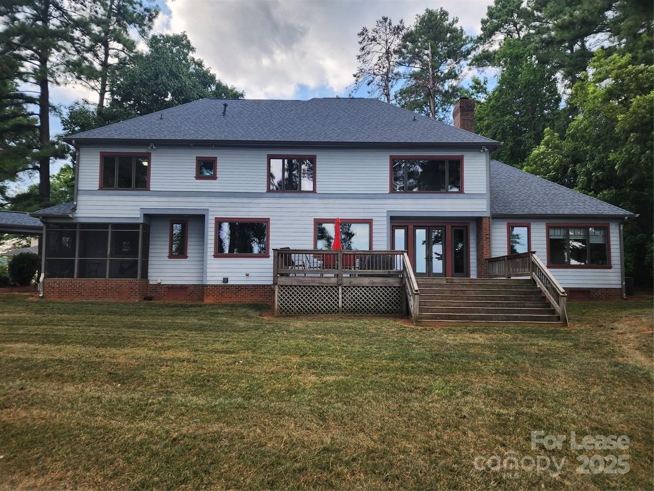 16946 Belle Isle Drive - Photo 5 of 48