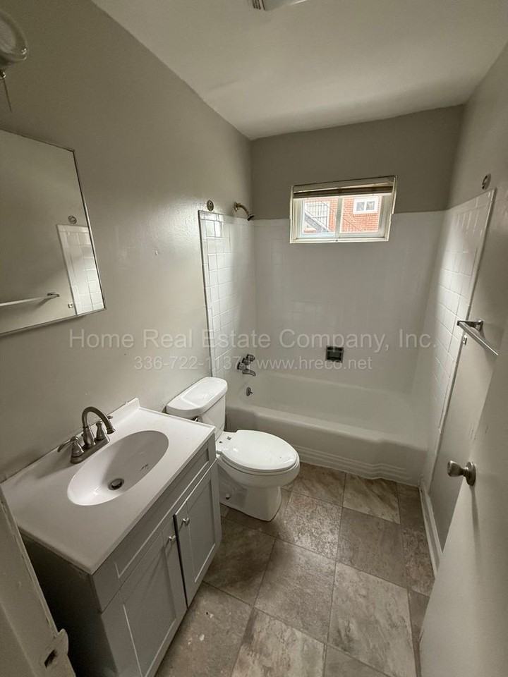 1447 Clark Ave #A - Photo 3 of 6