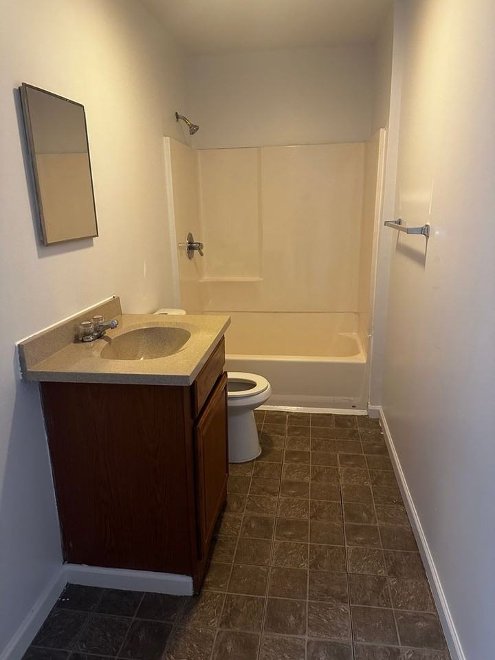 131 Spring Street - Photo 5 of 17