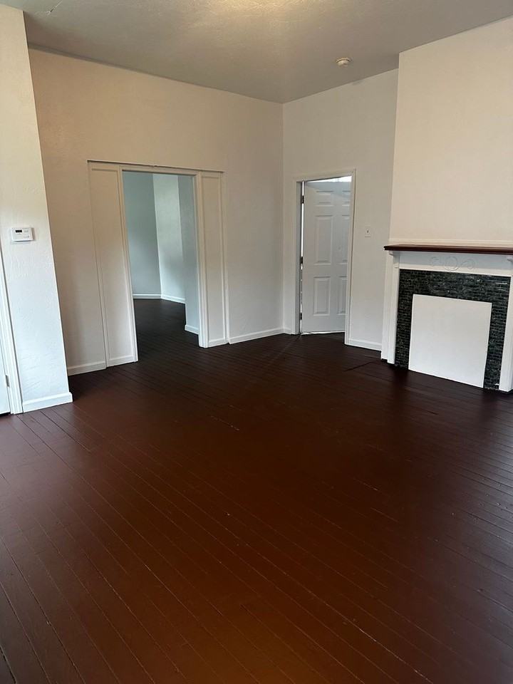 131 Spring Street - Photo 6 of 17