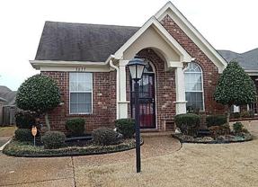7077 Kings Crown Dr - Photo 1 of 1