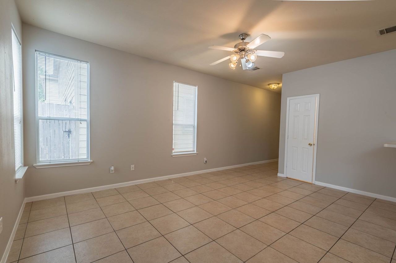 11906 Chetman Drive #A - Photo 4 of 17