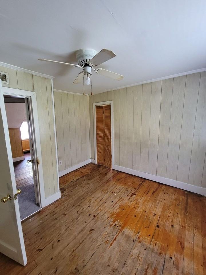 10290 Lewistown Rd - Photo 7 of 10