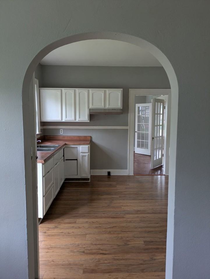 116 West Dr - Photo 3 of 12