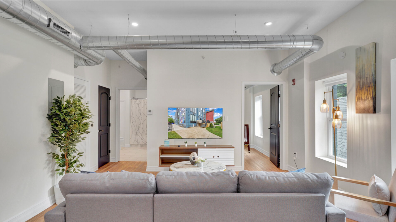 507 Niagara Apartments - Photo 6 of 14