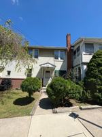 featured image of 109 S Walnut St