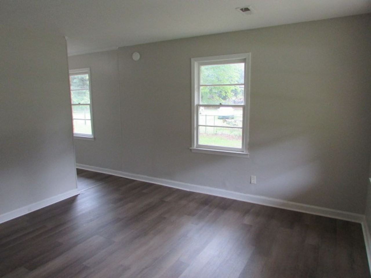 373 Seminole Rd - Photo 2 of 7