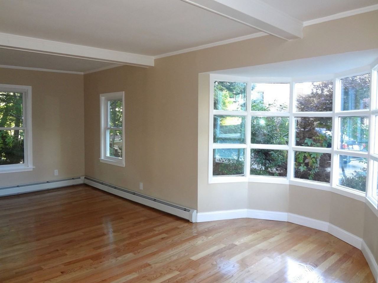 30 Barnes Ave - Photo 2 of 9