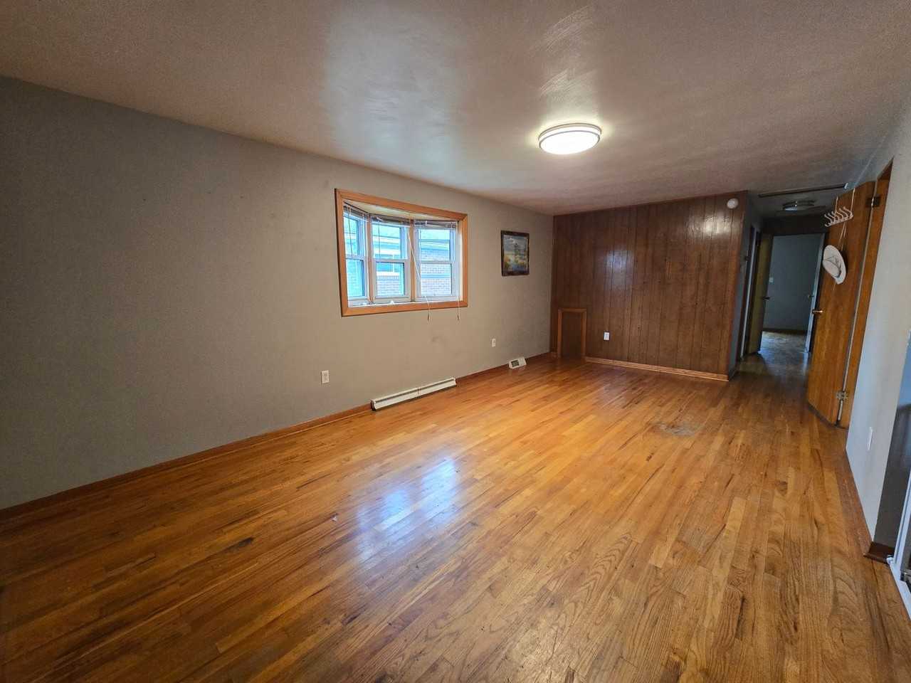 1443 5th St - Photo 3 of 15