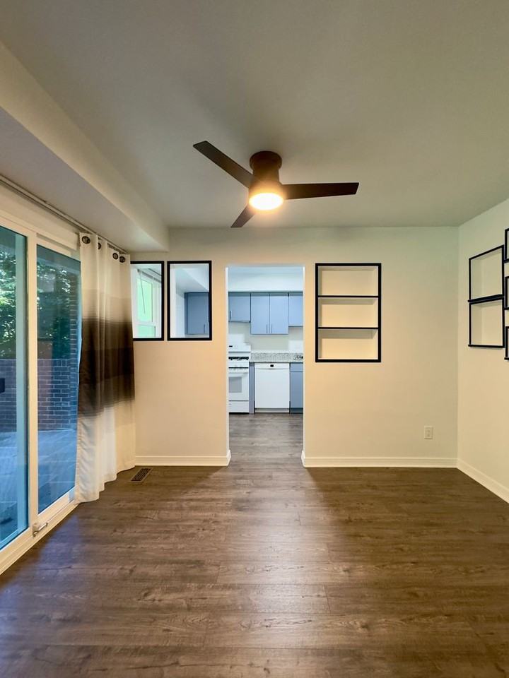 321 Homeland Southway #1B - Photo 5 of 17