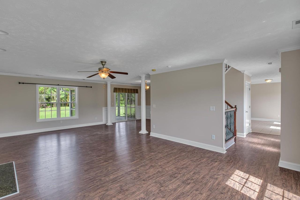 163 Louie Ln - Photo 3 of 25