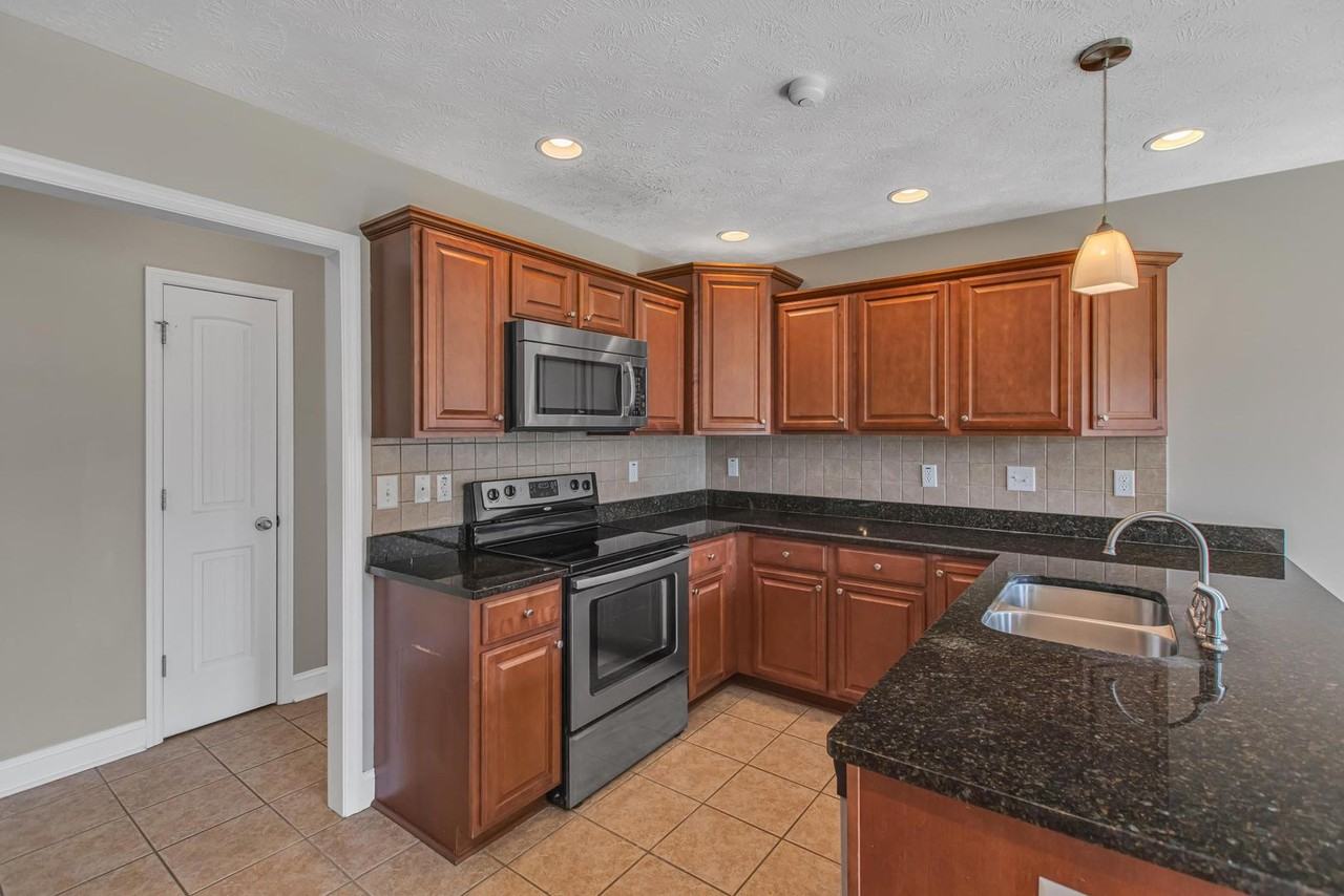 163 Louie Ln - Photo 7 of 25