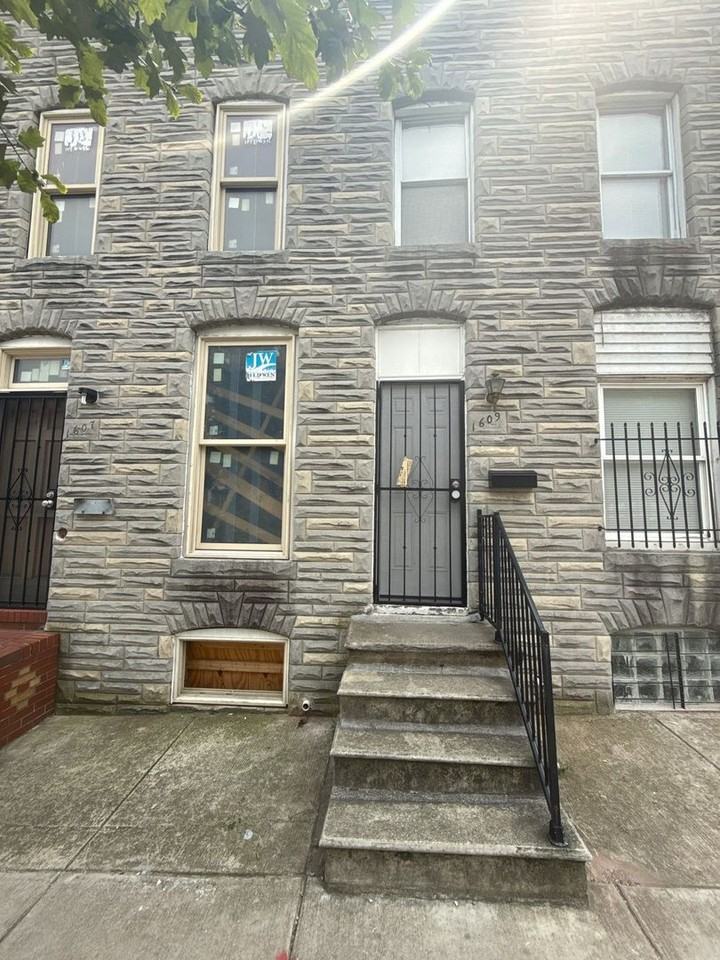 1609 W Pratt St - Photo 2 of 11