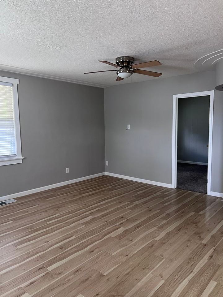 1617 Cherry St - Photo 5 of 11