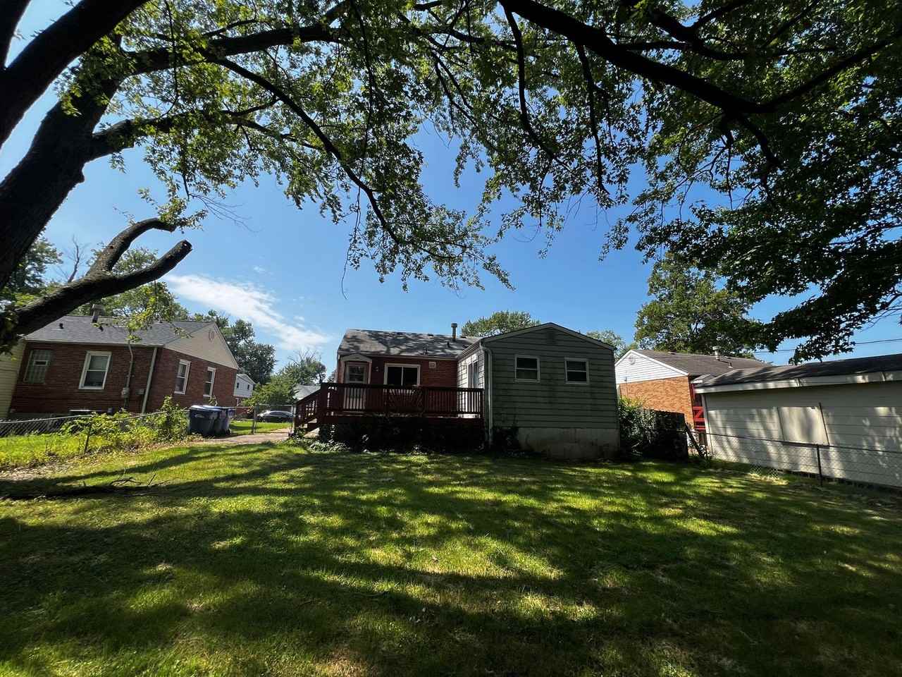 1240 Saint Mark Dr - Photo 5 of 43