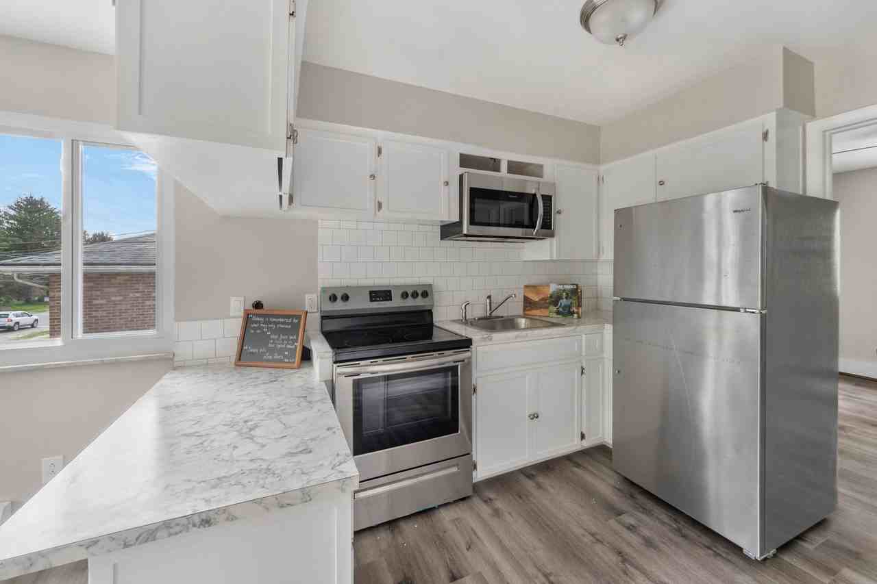 849-851 E Wilbeth - Photo 2 of 7