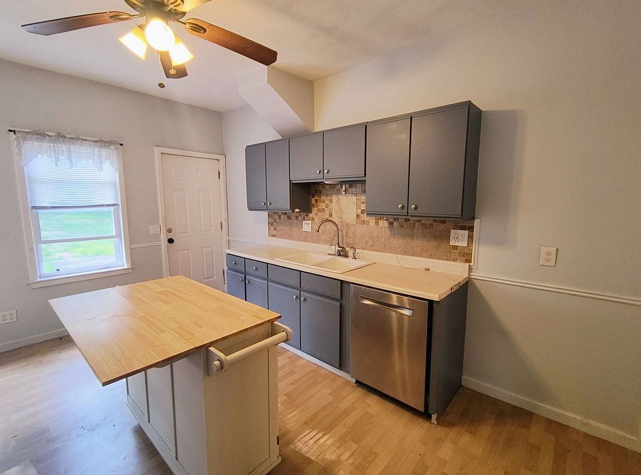 53 Kennedy Ln - Photo 3 of 12