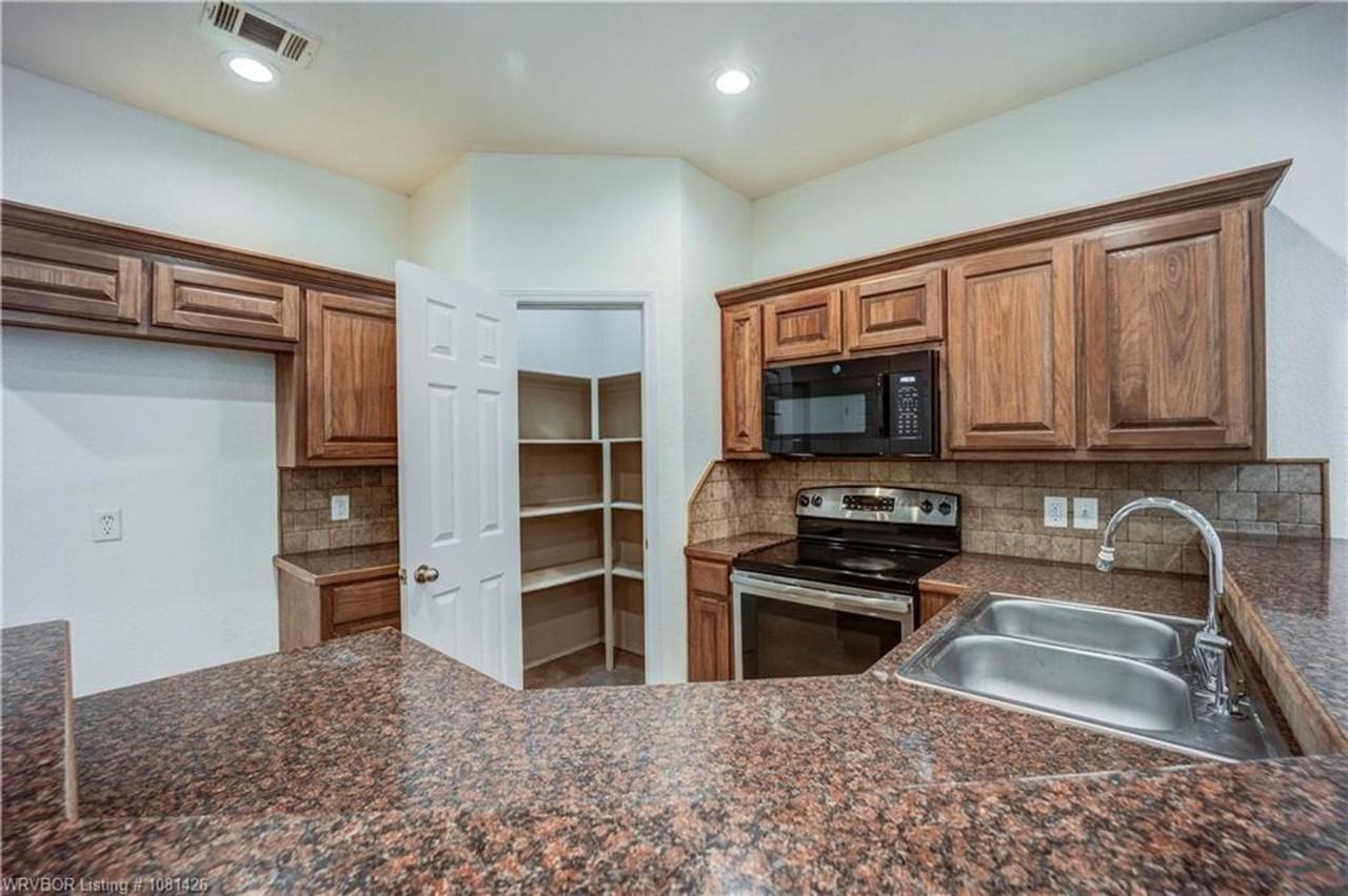 1324 Sandstone Dr #WARE - Photo 5 of 10