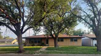 4936 17th Pl - Photo 1 of 1