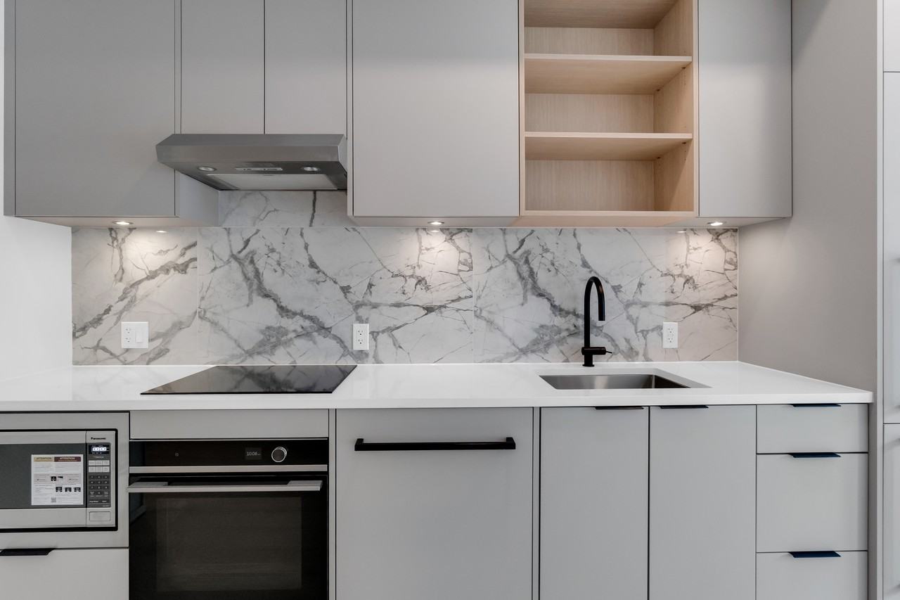 422 East 3rd Street #2xx - Photo 4 of 32